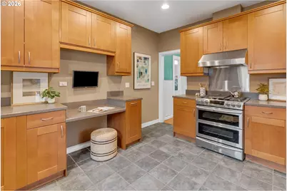 9747 N Smith St, Portland, OR 97203 - Photo 11