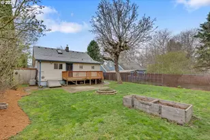 9747 N Smith St, Portland, OR 97203 - Photo 41