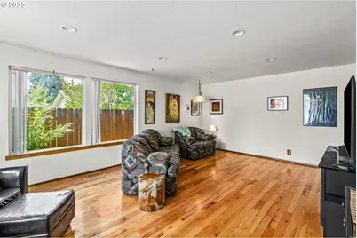 114 Hayden Bridge Way, Springfield, OR 97477 - Photo 5