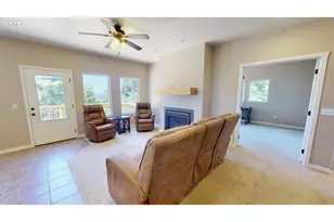 95030 Pacific Vis Dr, Gold Beach, OR 97444 - Photo 19