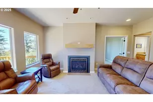 95030 Pacific Vis Dr, Gold Beach, OR 97444 - Photo 15