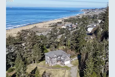 95030 Pacific Vista Dr, Gold Beach, OR 97444 - Photo 3