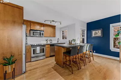 1829 NW Lovejoy St #313, Portland, OR 97209 - Photo 5