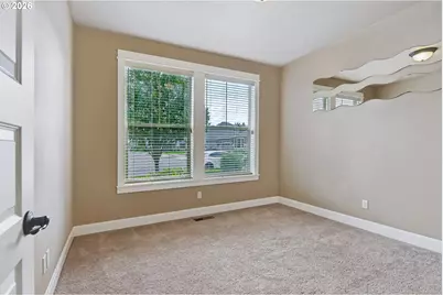 1335 S Larch St, Canby, OR 97013 - Photo 9