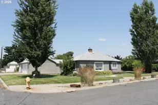 710 Broadway St, Baker City, OR 97814 - Photo 31