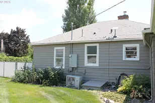 710 Broadway St, Baker City, OR 97814 - Photo 23
