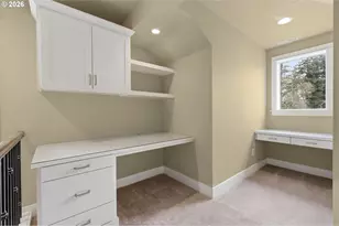 1930 Sterling Park Pl, Eugene, OR 97408 - Photo 27