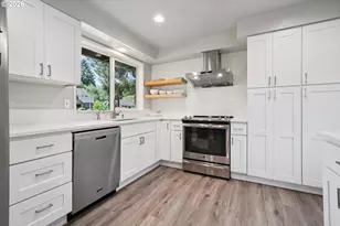 14622 NE Rose Pkwy, Portland, OR 97230 - Photo 15