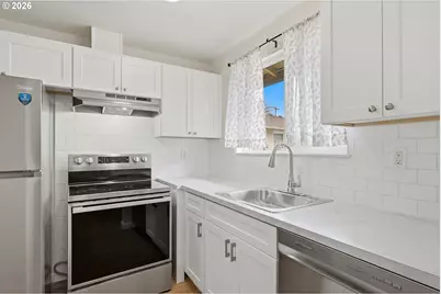 1267 NE 183rd Ave, Portland, OR 97230 - Photo 9