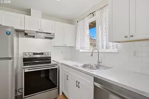 1267 NE 183rd Ave, Portland, OR 97230 - Photo 9