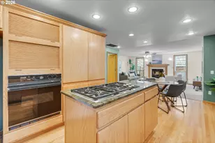 19500 SW Alderwood Ct, Beaverton, OR 97003 - Photo 17