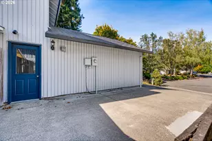 19500 SW Alderwood Ct, Beaverton, OR 97003 - Photo 3