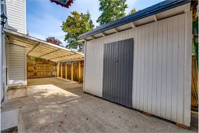 19500 SW Alderwood Ct, Beaverton, OR 97003 - Photo 3