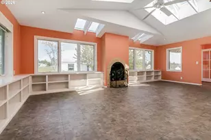 28015 Crossley Ln, Eugene, OR 97402 - Photo 33