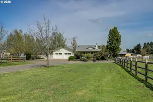28015 Crossley Ln, Eugene, OR 97402 - Photo 5