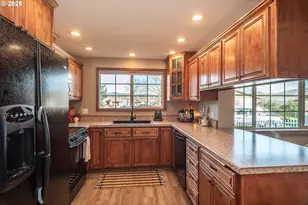 132 Aspen Ct, Roseburg, OR 97471 - Photo 13