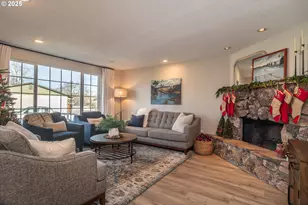 132 Aspen Ct, Roseburg, OR 97471 - Photo 3