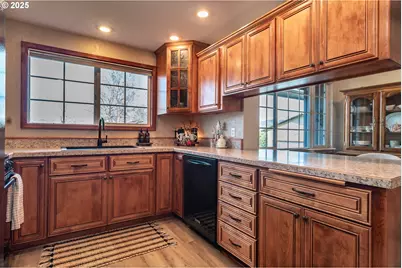 132 Aspen Ct, Roseburg, OR 97471 - Photo 15