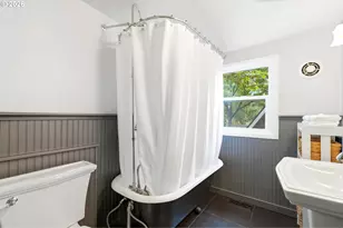 21345 NE Interlachen Ln, Fairview, OR 97024 - Photo 19