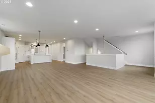 12171 SW Autumnview St, Tigard, OR 97224 - Photo 9