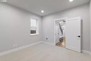 12171 SW Autumnview St, Tigard, OR 97224 - Photo 7