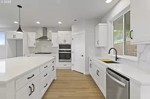 12171 SW Autumnview St, Tigard, OR 97224 - Photo 21