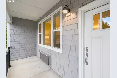 10827 E Burnside St, Portland, OR 97216 - Photo 5