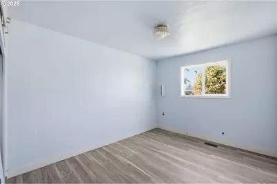 5135 C St, Springfield, OR 97478 - Photo 13