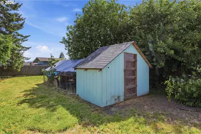 5135 C St, Springfield, OR 97478 - Photo 23