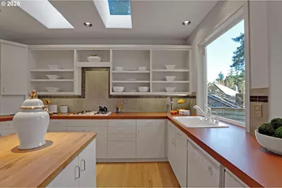 700 SW 67th Pl, Portland, OR 97225 - Photo 19