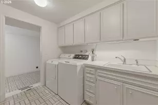 3945 Spring Blvd, Eugene, OR 97405 - Photo 23