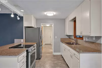 2850 Garfield St, Eugene, OR 97405 - Photo 9