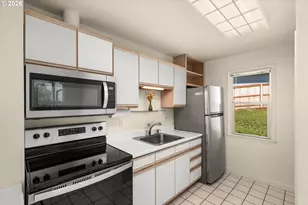1403 Grand Blvd, Vancouver, WA 98661 - Photo 9