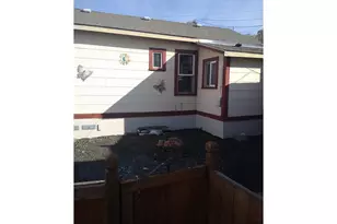 515 SE 4th St, Pendleton, OR 97801 - Photo 11