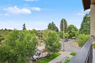 5734 N Montana Ave, Portland, OR 97217 - Photo 11