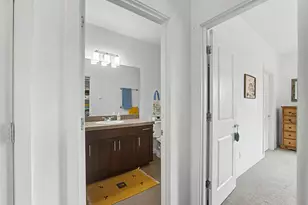 5734 N Montana Ave, Portland, OR 97217 - Photo 23