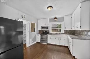 289 Harbor St, Florence, OR 97439 - Photo 17