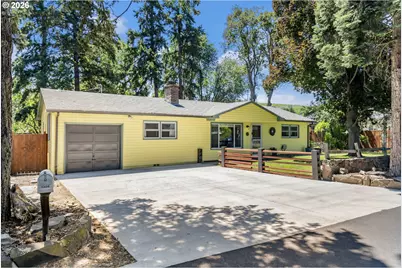 1306 E 18th St, The Dalles, OR 97058 - Photo 3