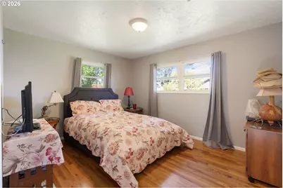 1306 E 18th St, The Dalles, OR 97058 - Photo 25