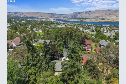 1306 E 18th St, The Dalles, OR 97058 - Photo 45