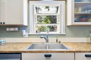 1306 E 18th St, The Dalles, OR 97058 - Photo 15