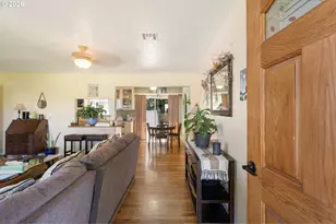 1306 E 18th St, The Dalles, OR 97058 - Photo 5