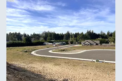 1045 Park Pl, Coos Bay, OR 97420 - Photo 15