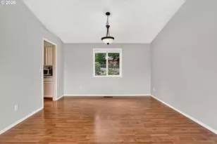 50 SW Willowbrook Pl, Gresham, OR 97080 - Photo 11