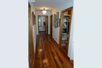 41300 E Larch Mountain Rd, Corbett, OR 97019 - Photo 21