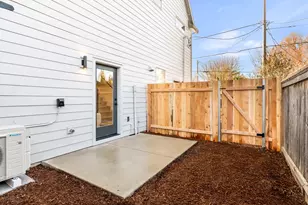 9562 N Buchanan Ave, Portland, OR 97203 - Photo 9