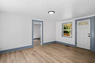 3946 SW Cullen Blvd, Portland, OR 97221 - Photo 3