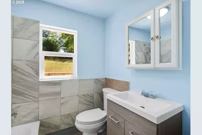 3946 SW Cullen Blvd, Portland, OR 97221 - Photo 9