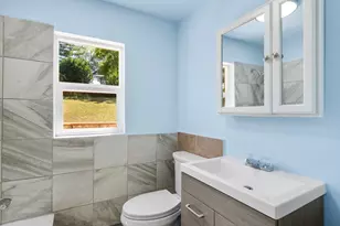 3946 SW Cullen Blvd, Portland, OR 97221 - Photo 9