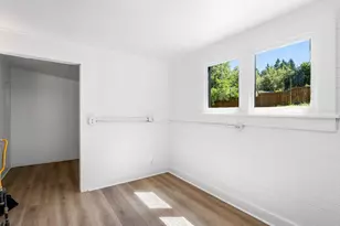 3946 SW Cullen Blvd, Portland, OR 97221 - Photo 11